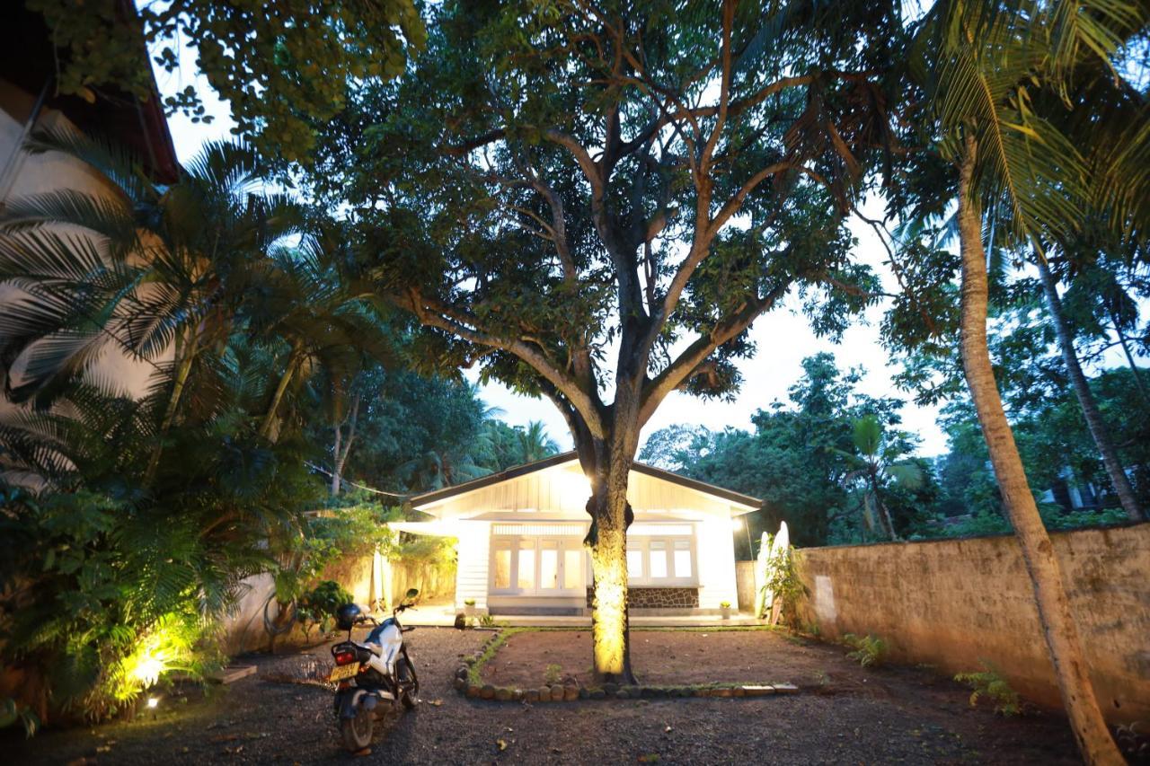 Mahagedara Dickwella Hotel Exterior foto