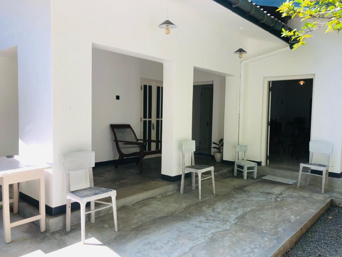 Mahagedara Dickwella Hotel Exterior foto