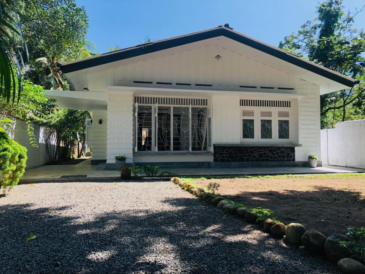 Mahagedara Dickwella Hotel Exterior foto